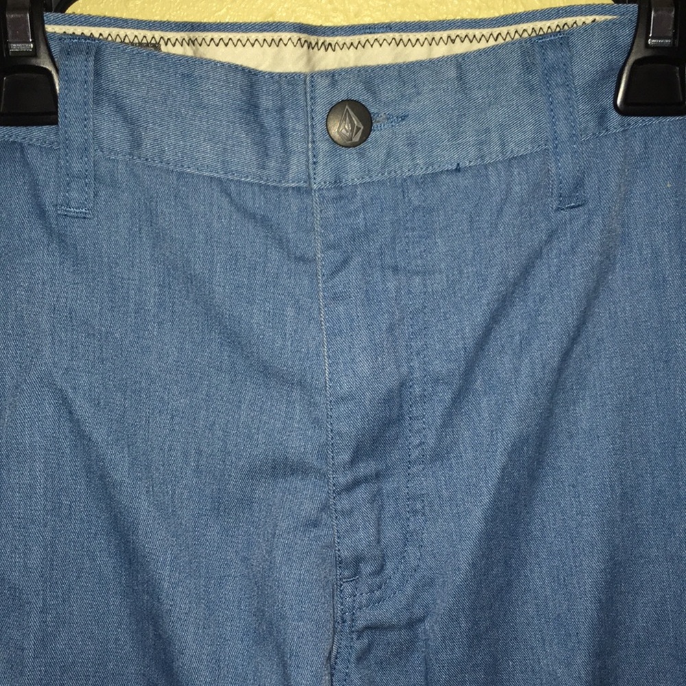 Volcom Shorts For Men Size 32 Good Condition. - image 6